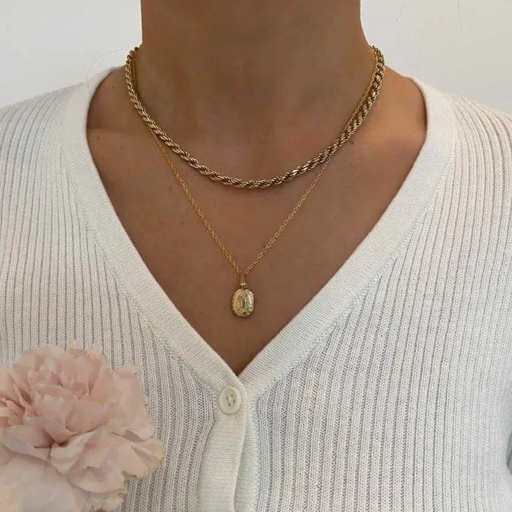 Elaine Locket Necklace Mogano